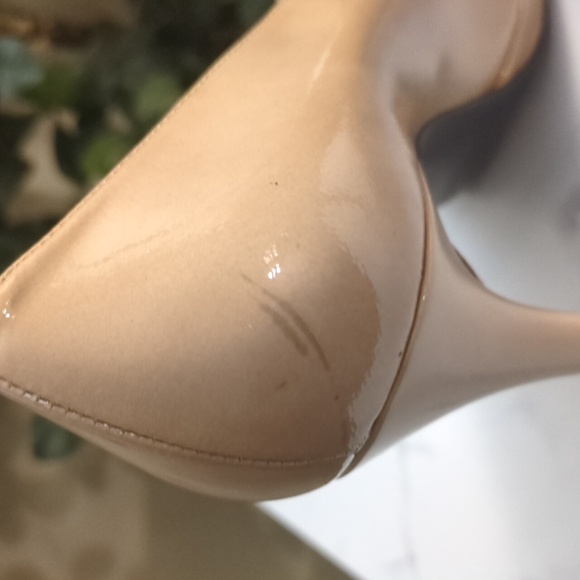 💥MUST GO💥  Stuart Weitzman Tan Heels Classic Design - Picture 11 of 12
